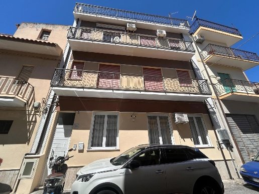 appartamento in vendita a Barcellona Pozzo di Gotto in zona Centro Città