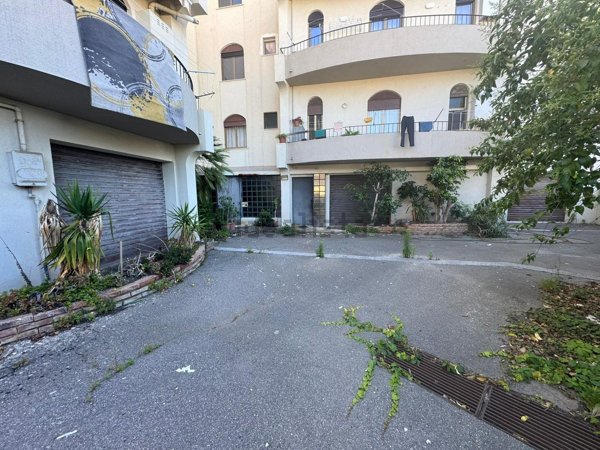 ufficio in vendita a Barcellona Pozzo di Gotto