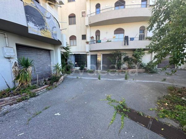negozio in vendita a Barcellona Pozzo di Gotto