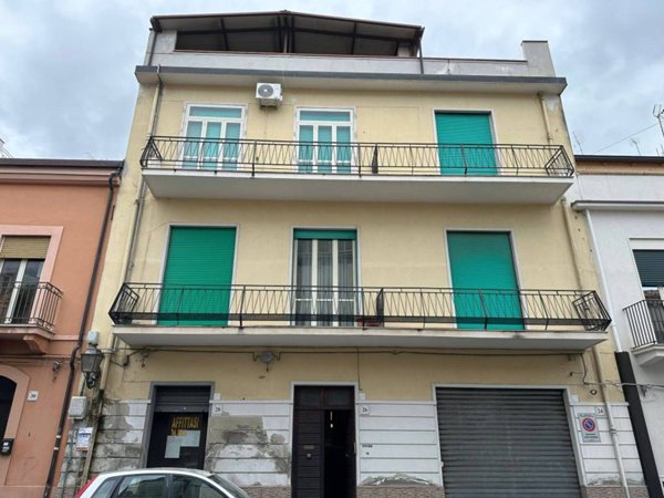 appartamento in vendita a Barcellona Pozzo di Gotto in zona Centro Città