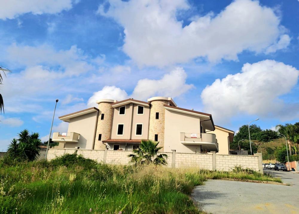 casa indipendente in vendita a Barcellona Pozzo di Gotto