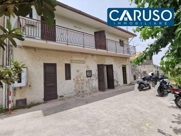 casa indipendente in vendita a Barcellona Pozzo di Gotto in zona Sant'Antonio