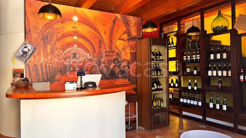 negozio in vendita a Barcellona Pozzo di Gotto in zona Centro Città