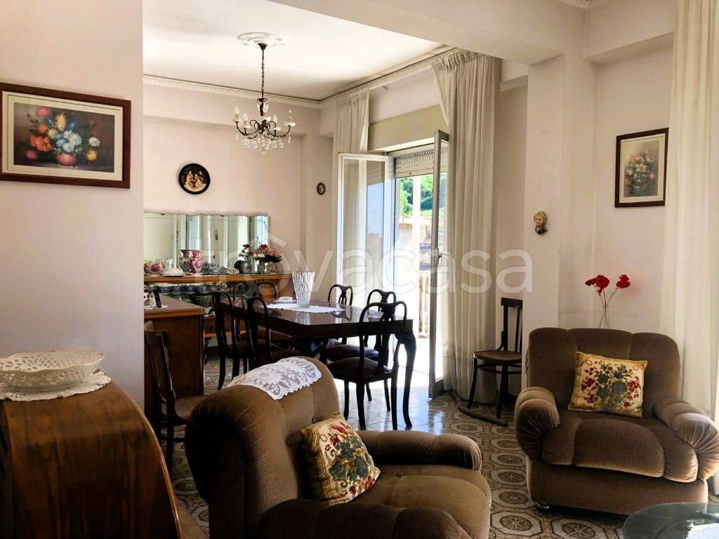 appartamento in vendita a Barcellona Pozzo di Gotto in zona Centro Città