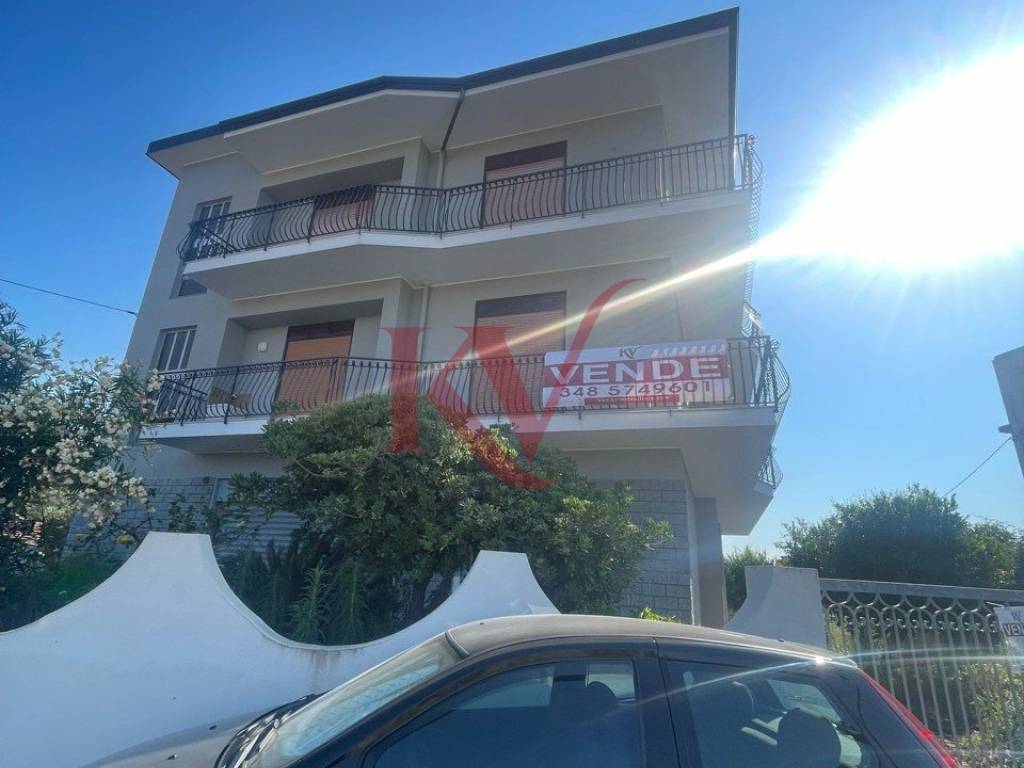 appartamento in vendita a Barcellona Pozzo di Gotto