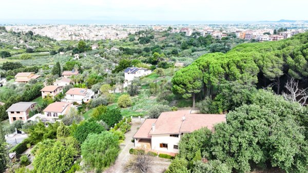 casa indipendente in vendita a Barcellona Pozzo di Gotto