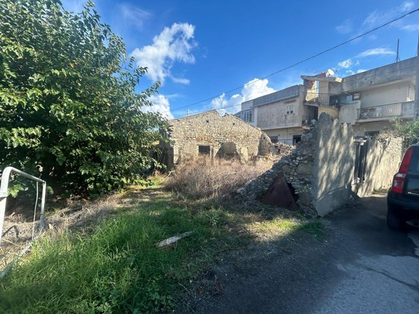 casa indipendente in vendita a Barcellona Pozzo di Gotto in zona Centro Città