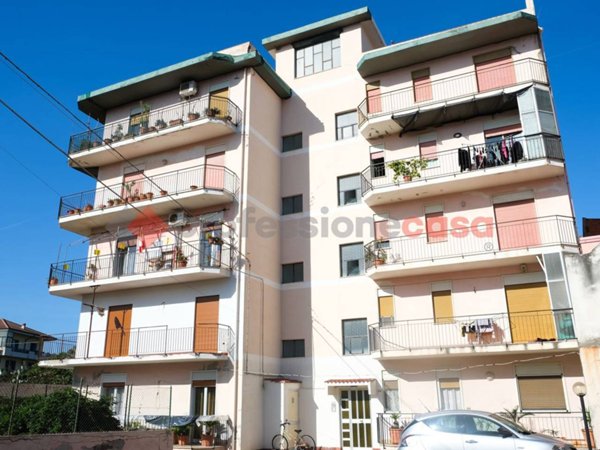 appartamento in vendita a Barcellona Pozzo di Gotto in zona Centro Città