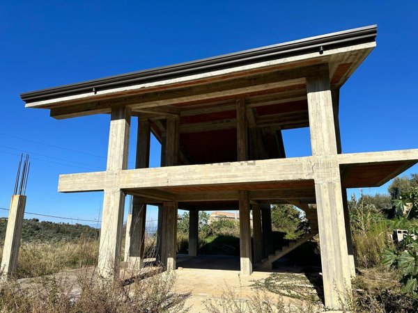 casa indipendente in vendita a Barcellona Pozzo di Gotto