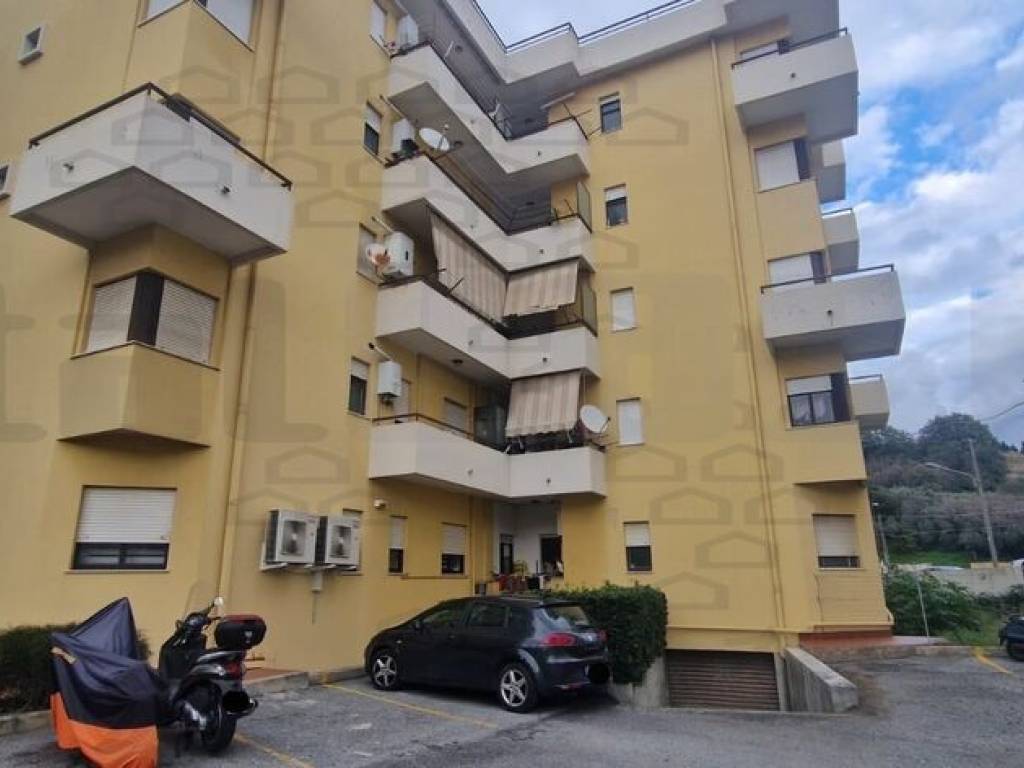 appartamento in vendita a Barcellona Pozzo di Gotto