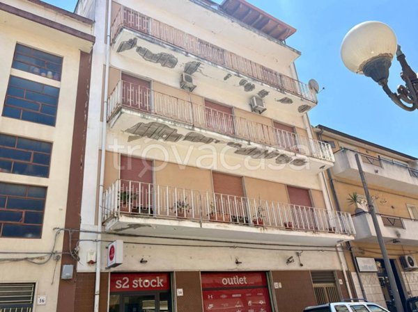 appartamento in vendita a Barcellona Pozzo di Gotto in zona Centro Città