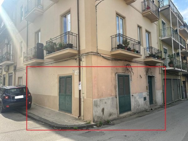 appartamento in vendita a Barcellona Pozzo di Gotto in zona Centro Città
