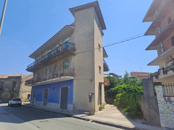 appartamento in vendita a Barcellona Pozzo di Gotto