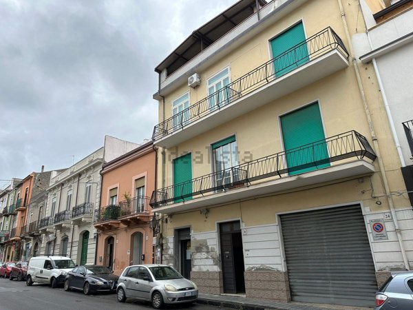 appartamento in vendita a Barcellona Pozzo di Gotto in zona Centro Città