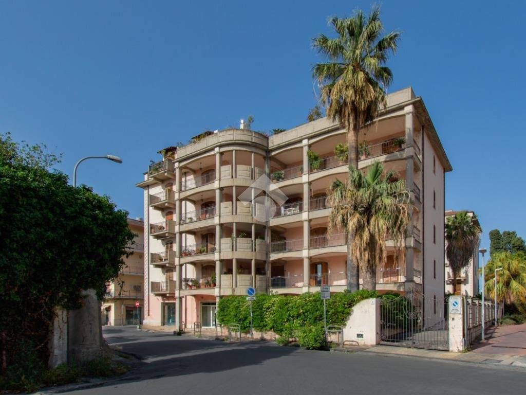 appartamento in vendita a Barcellona Pozzo di Gotto
