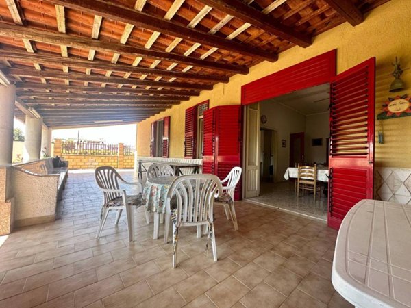 casa indipendente a Barcellona Pozzo di Gotto in zona Calderà/Spine Sante