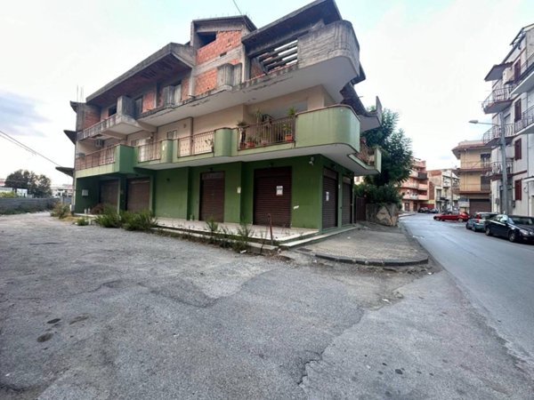 trivano in vendita a Barcellona Pozzo di Gotto