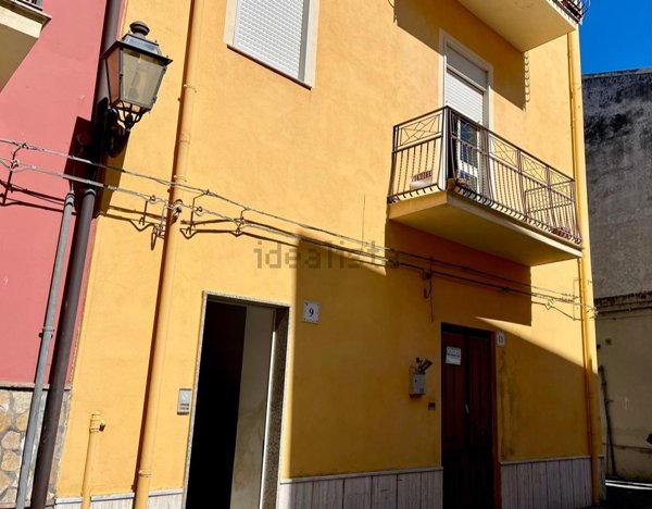 appartamento in vendita a Barcellona Pozzo di Gotto