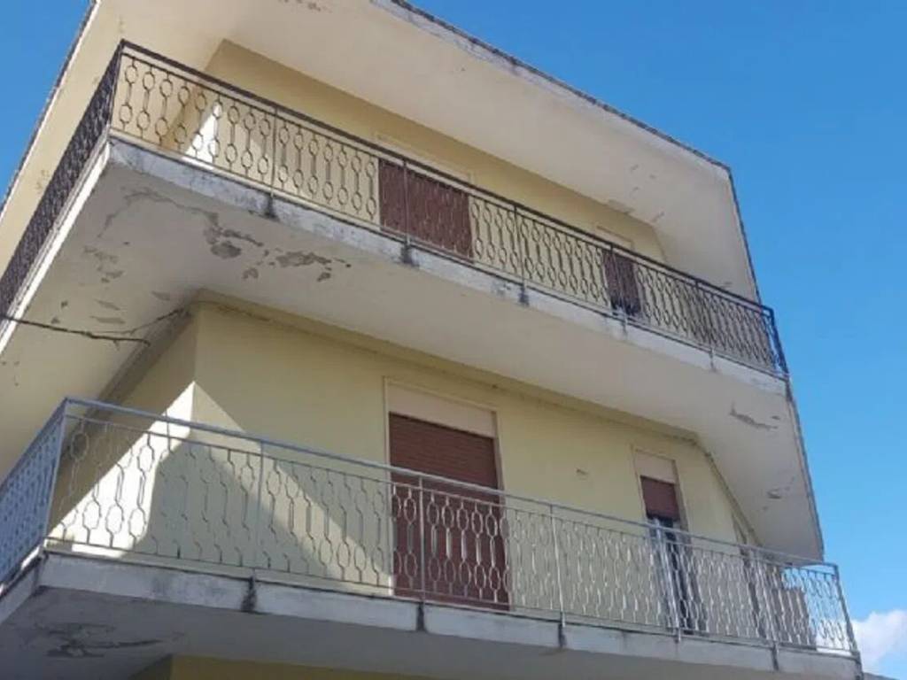 appartamento in vendita a Barcellona Pozzo di Gotto