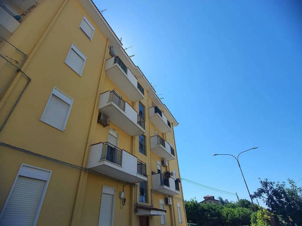 appartamento in vendita a Barcellona Pozzo di Gotto