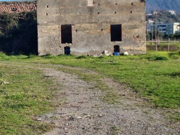 casa indipendente in vendita a Barcellona Pozzo di Gotto