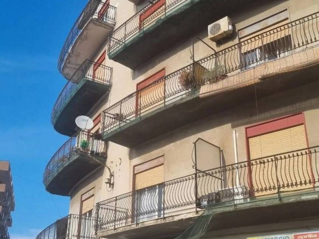 appartamento in vendita a Barcellona Pozzo di Gotto