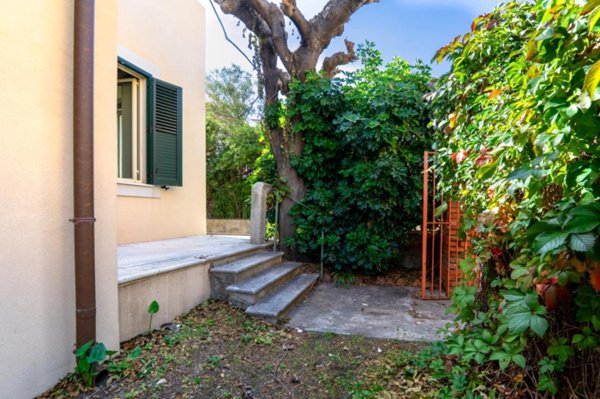 casa indipendente a Barcellona Pozzo di Gotto in zona Calderà/Spine Sante