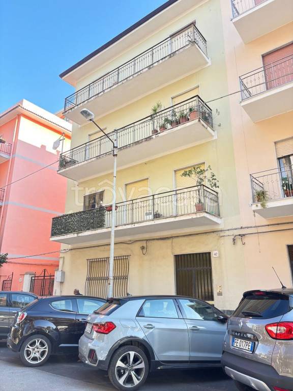 appartamento in vendita a Barcellona Pozzo di Gotto in zona Centro Città