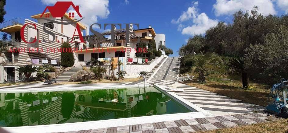 casa indipendente in vendita a Barcellona Pozzo di Gotto