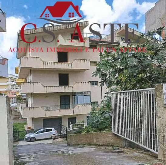 appartamento in vendita a Barcellona Pozzo di Gotto in zona Centro Città