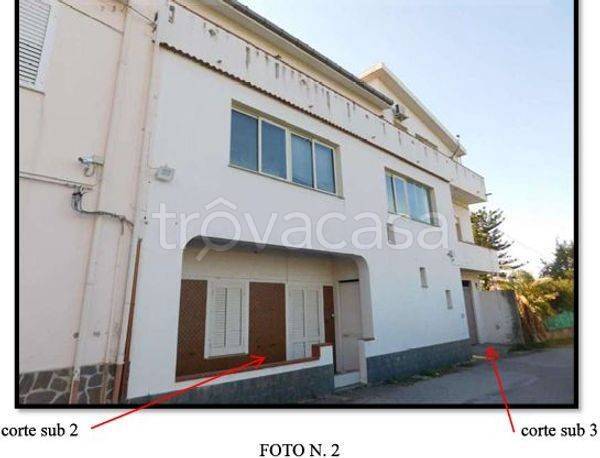 appartamento in vendita a Barcellona Pozzo di Gotto in zona Calderà/Spine Sante