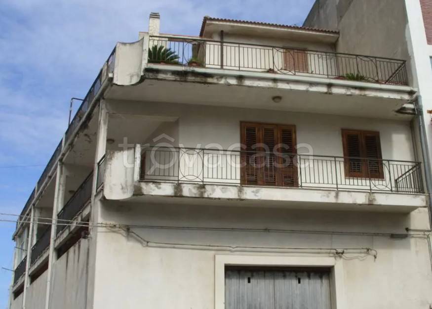 appartamento in vendita a Barcellona Pozzo di Gotto in zona Centro Città