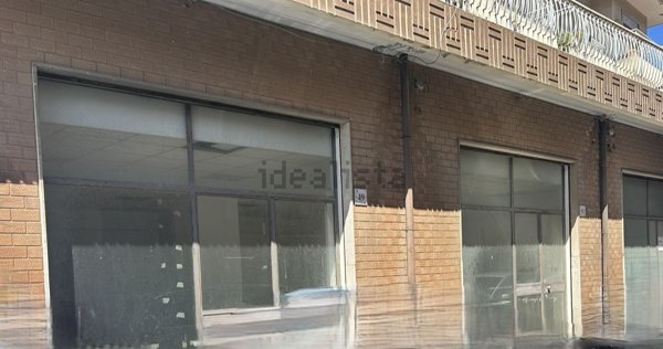 locale commerciale in vendita a Barcellona Pozzo di Gotto