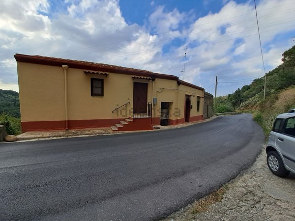 appartamento in vendita a Barcellona Pozzo di Gotto