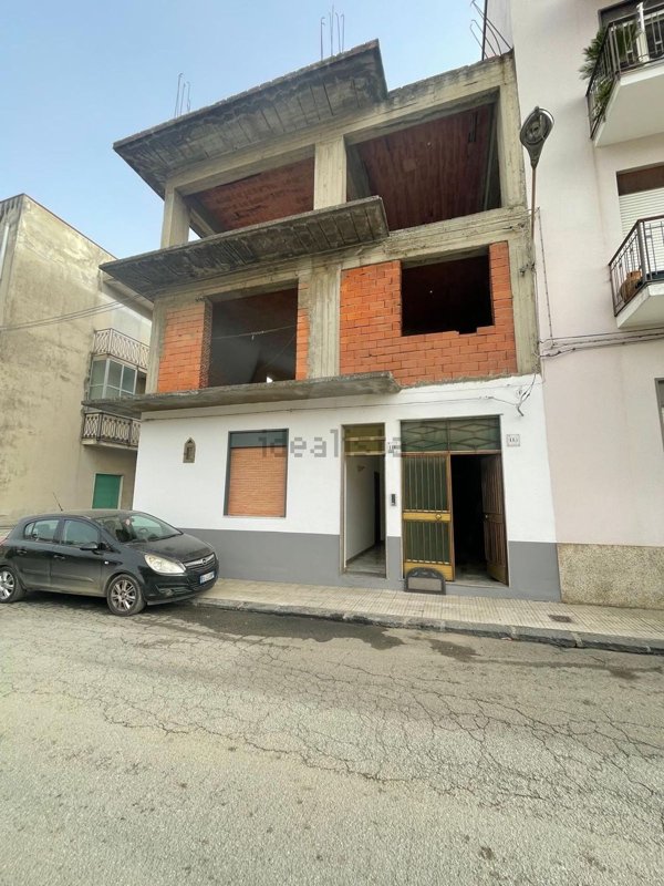 appartamento in vendita a Barcellona Pozzo di Gotto