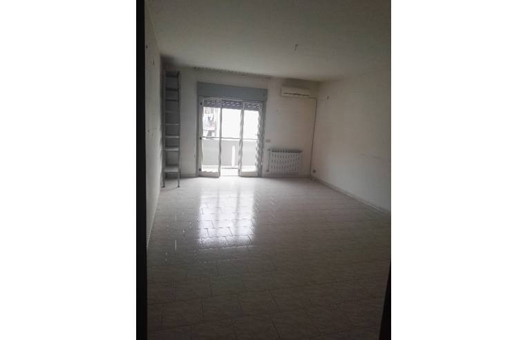 appartamento in vendita a Barcellona Pozzo di Gotto in zona Centro Città