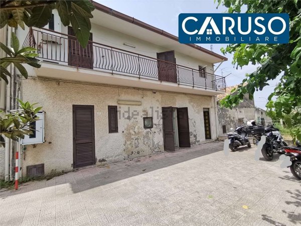 casa indipendente in vendita a Barcellona Pozzo di Gotto in zona Sant'Antonio
