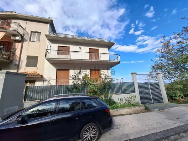 appartamento in vendita a Barcellona Pozzo di Gotto in zona Sant'Antonio