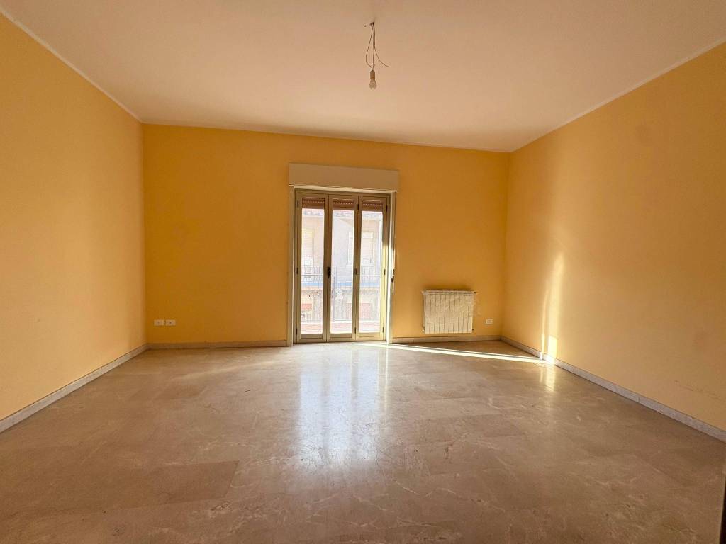 appartamento in vendita a Barcellona Pozzo di Gotto