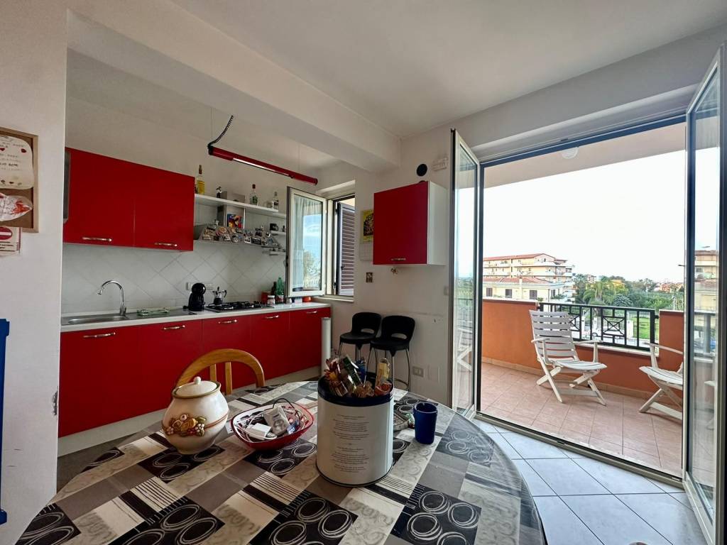 appartamento in vendita a Barcellona Pozzo di Gotto