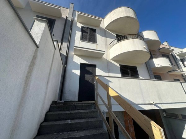 casa indipendente in vendita a Barcellona Pozzo di Gotto