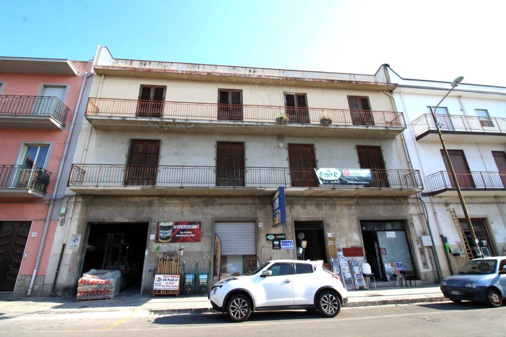 appartamento in vendita a Barcellona Pozzo di Gotto