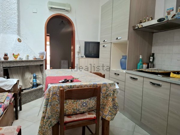 esavano in vendita a Barcellona Pozzo di Gotto in zona Centro Città