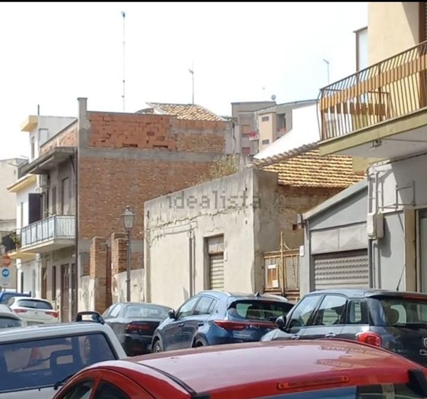 capannone in vendita a Barcellona Pozzo di Gotto in zona Centro Città