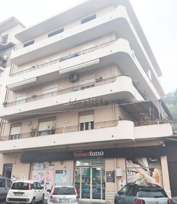 appartamento in vendita a Barcellona Pozzo di Gotto in zona Centro Città