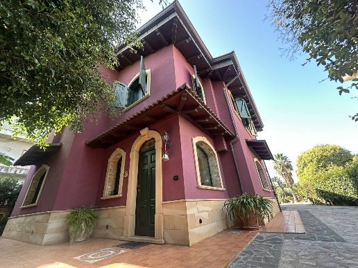 casa indipendente in vendita a Barcellona Pozzo di Gotto in zona Sant'Antonio