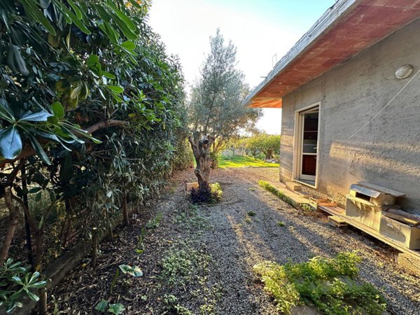 casa indipendente in vendita a Barcellona Pozzo di Gotto