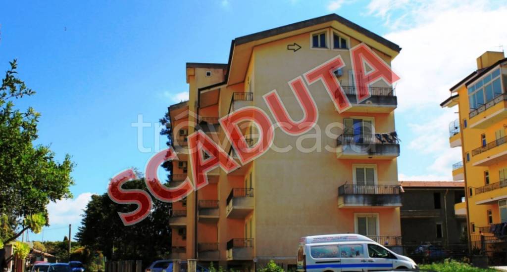 locale commerciale in vendita a Barcellona Pozzo di Gotto