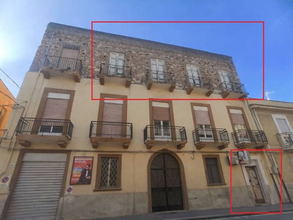 appartamento in vendita a Barcellona Pozzo di Gotto in zona Centro Città