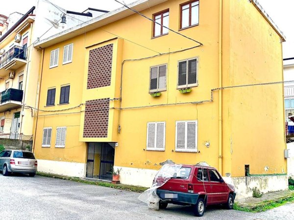 appartamento in vendita a Barcellona Pozzo di Gotto